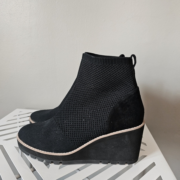 Eileen Fisher 10 stretch sock Black Wedge Ankle Boots - Picture 9 of 10